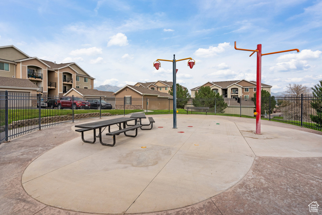106 W SPRING HILL WAY Saratoga Springs, UT 84045