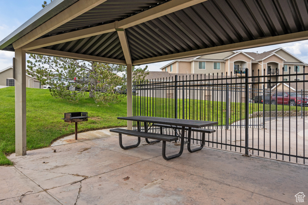 106 W SPRING HILL WAY Saratoga Springs, UT 84045