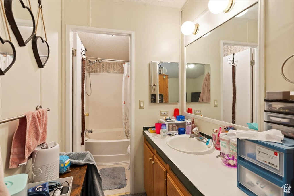 Photo 11 for MLS #2103180 at 1399 W 2100 South #163