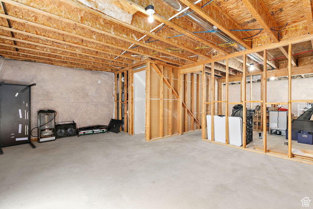 118 W 860 N Santaquin, UT 84655