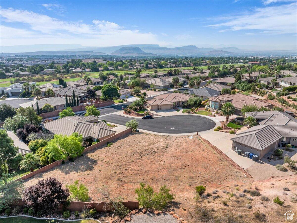 1086 W MONTEZUMA CIR Washington, UT 84780