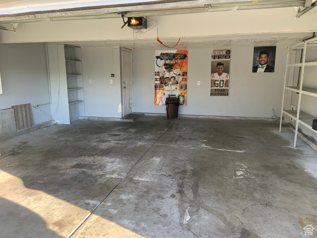 9979 S ALBURY RD Sandy, UT 84092