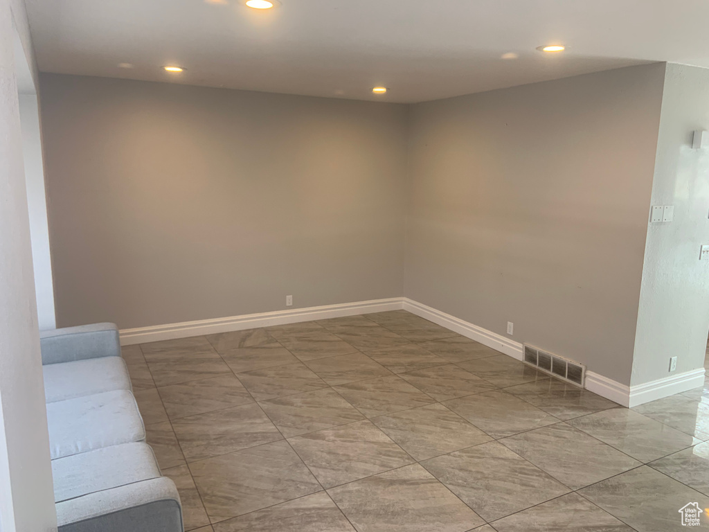 9979 S ALBURY RD Sandy, UT 84092