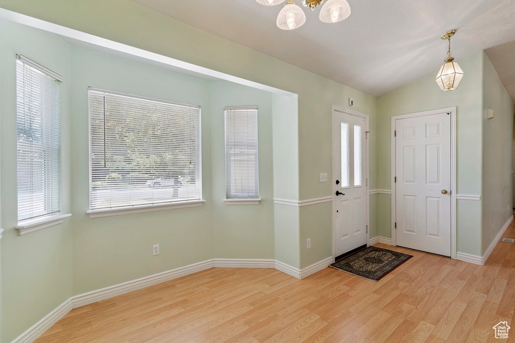 Photo 8 for MLS #2103225 at 309 E 100 South