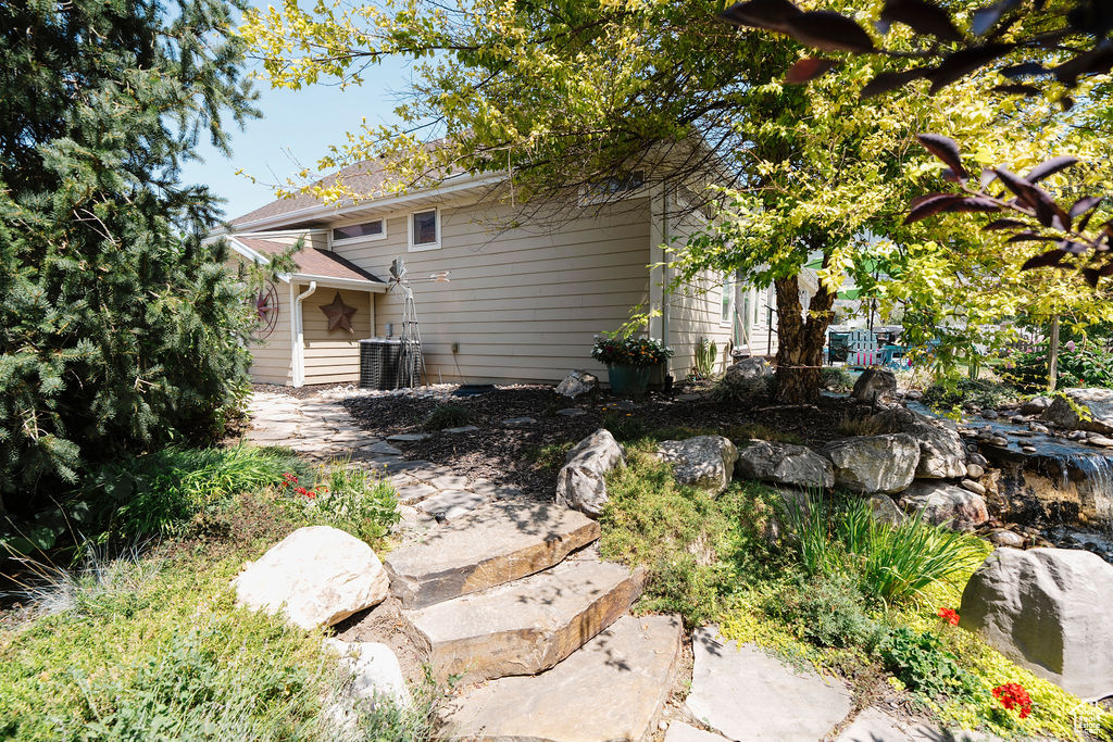 841 COUNTRY CIR Farmington, UT 84025