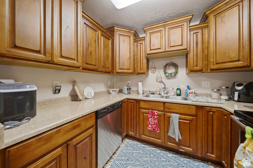 1922 N CREST RD Saratoga Springs, UT 84045