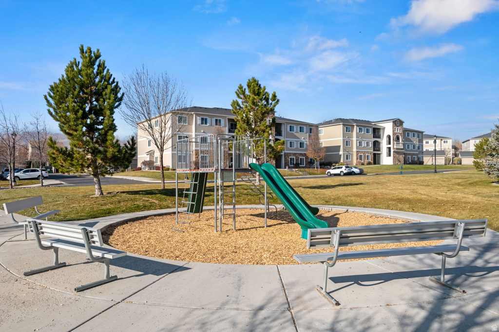 1922 N CREST RD Saratoga Springs, UT 84045