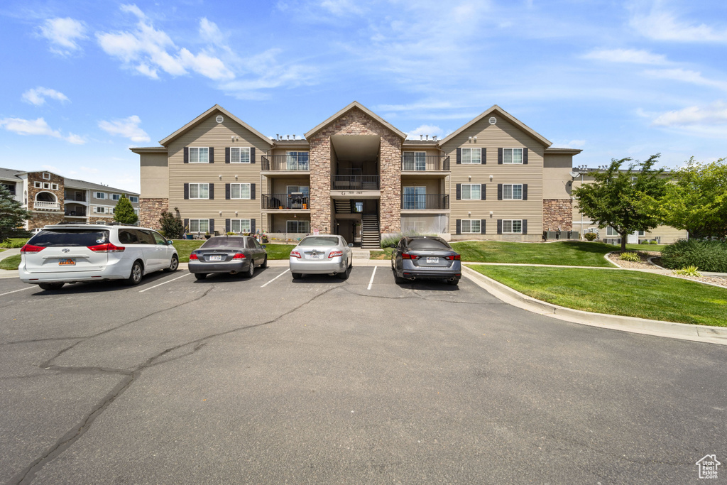 1922 N CREST RD Saratoga Springs, UT 84045