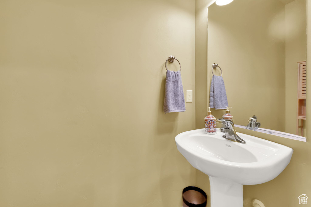 853 W PANTANI CT Midvale, UT 84047