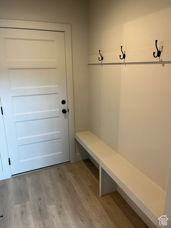 964 W 1880 S Syracuse, UT 84075