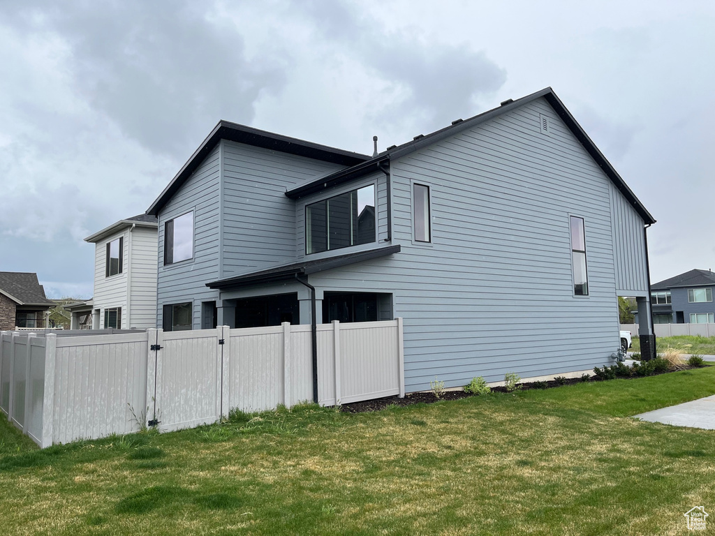 964 W 1880 S Syracuse, UT 84075