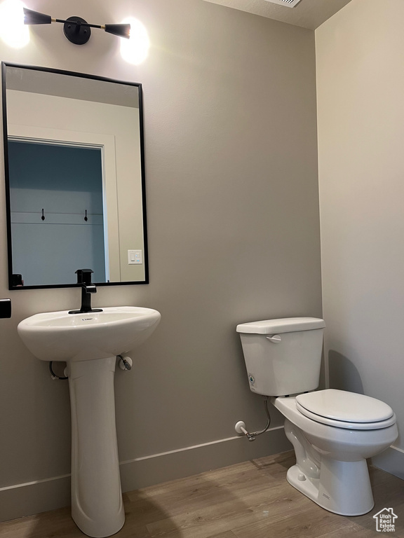 964 W 1880 S Syracuse, UT 84075