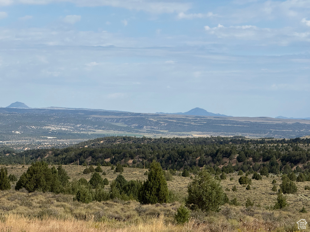 CREST CT Alton, UT 84710