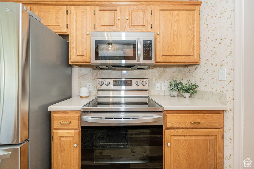 1076 E SYCAMORE DR Brigham City, UT 84302