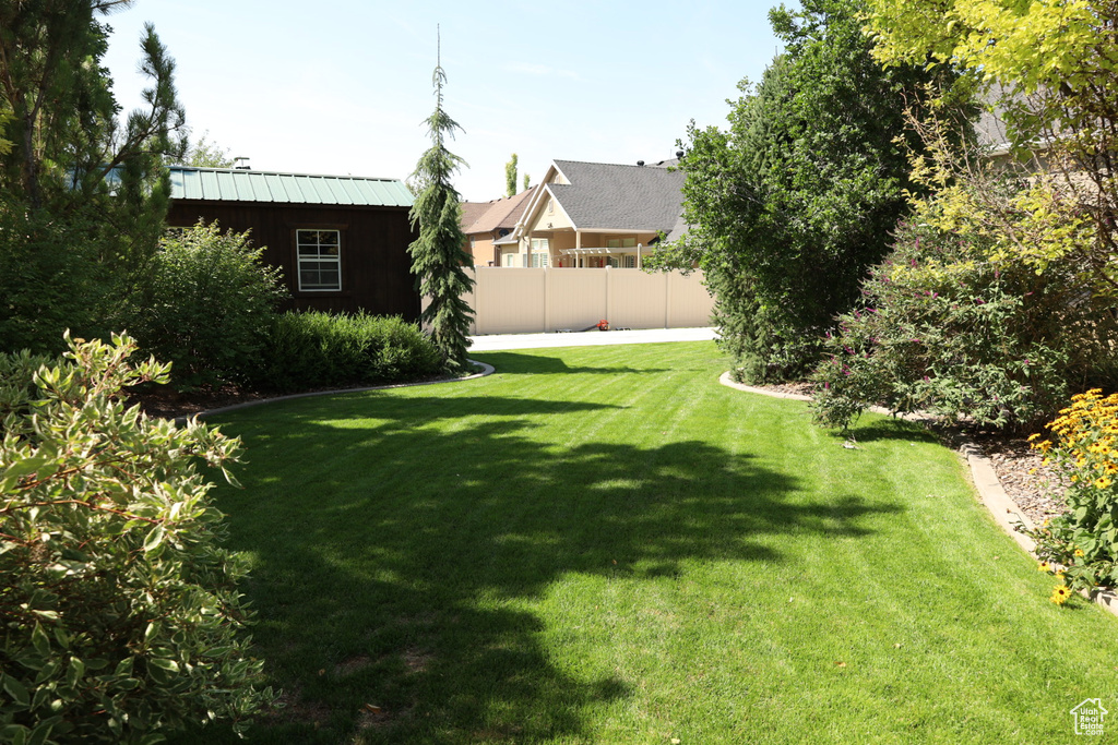 2172 N 2625 W Farr West, UT 84404