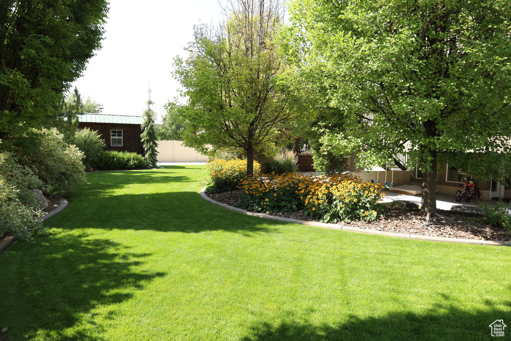 2172 N 2625 W Farr West, UT 84404