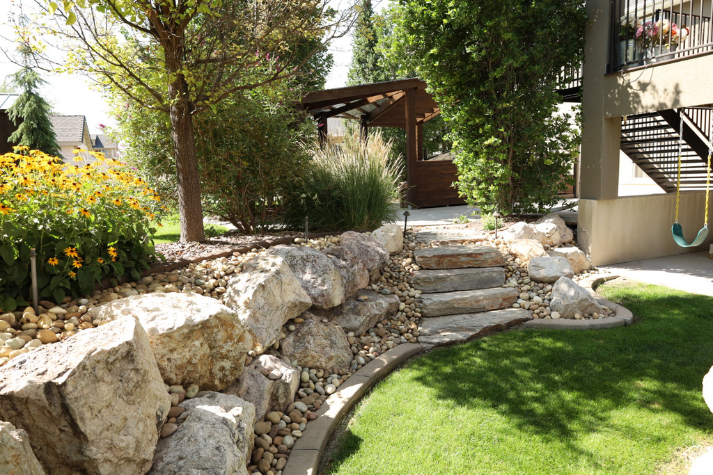 2172 N 2625 W Farr West, UT 84404