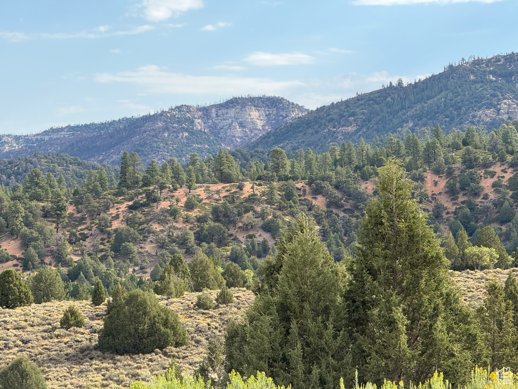CREST CT Alton, UT 84710