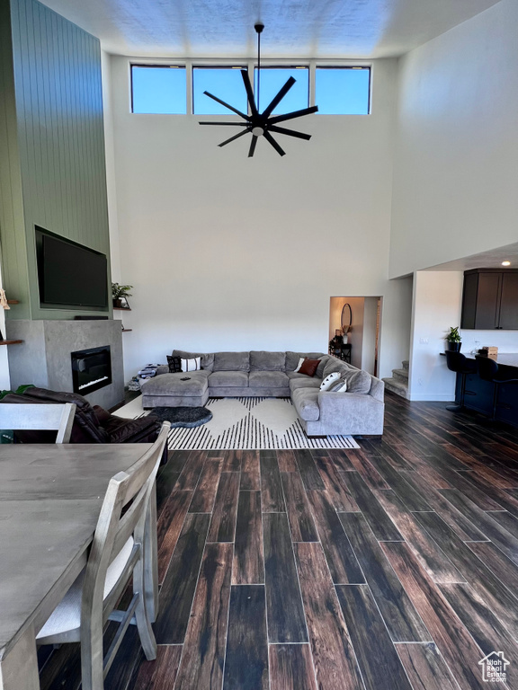 Photo 20 for MLS #2103276 at 1204 Hyperion Way