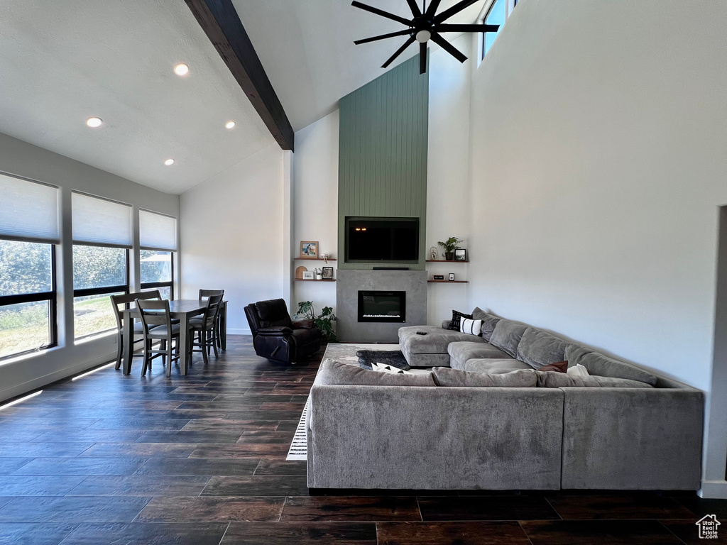 Photo 17 for MLS #2103276 at 1204 Hyperion Way