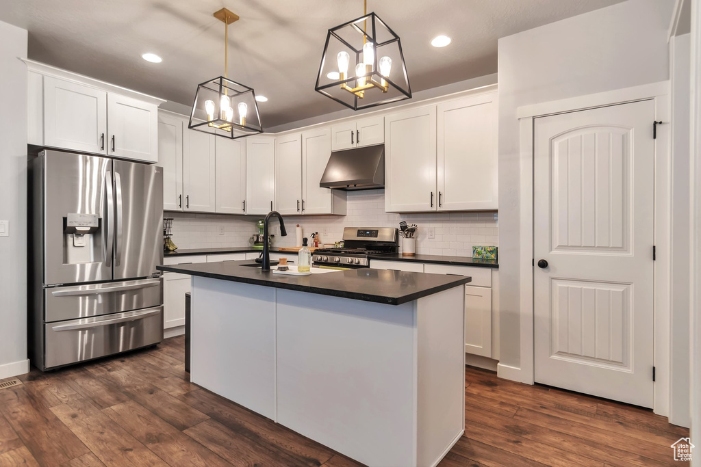 5208 W LAKE TERRACE South Jordan, UT 84009