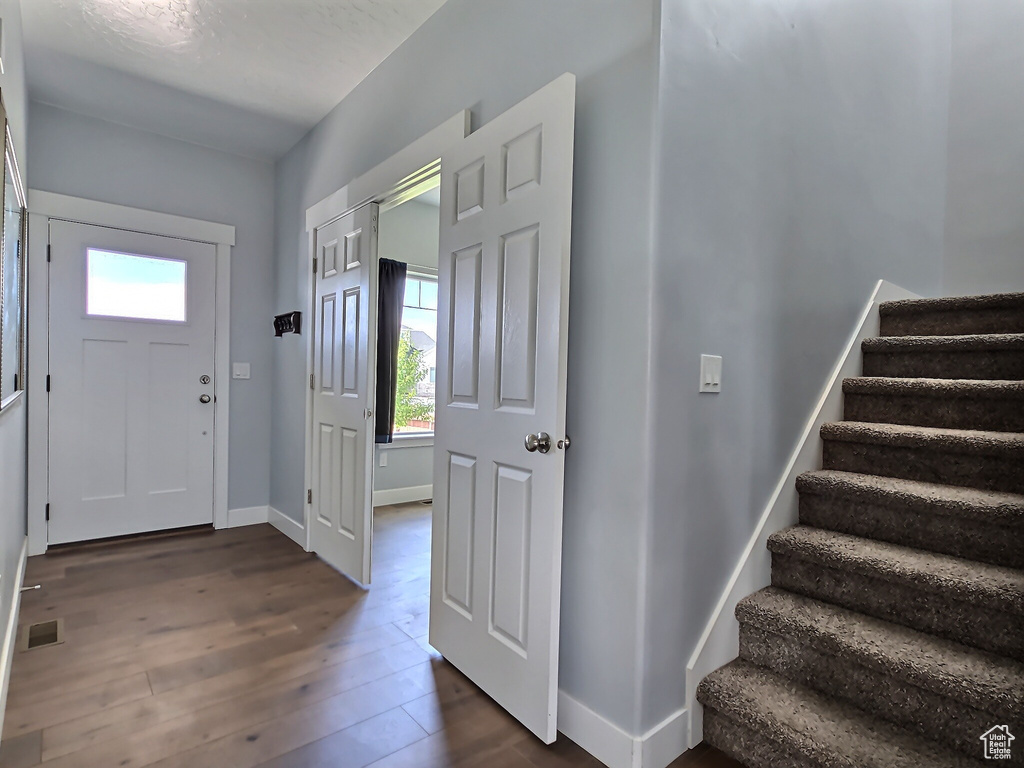 Photo 2 for MLS #2103290 at 819 S 300 West