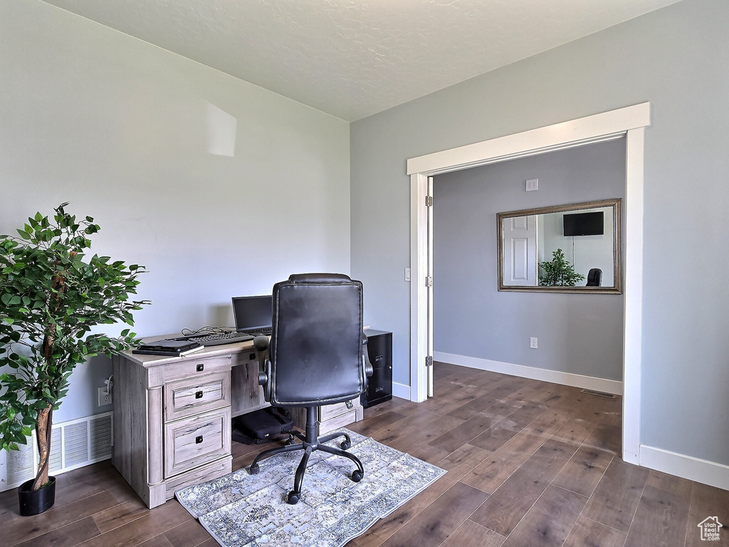 Photo 4 for MLS #2103290 at 819 S 300 West