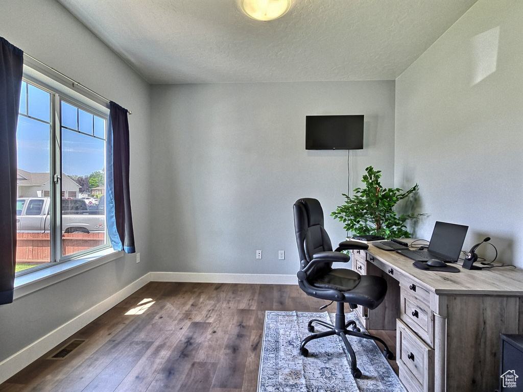 Photo 3 for MLS #2103290 at 819 S 300 West