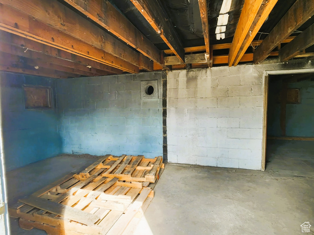 Photo 21 for MLS #2103301 at 1511 W Gordon Rd