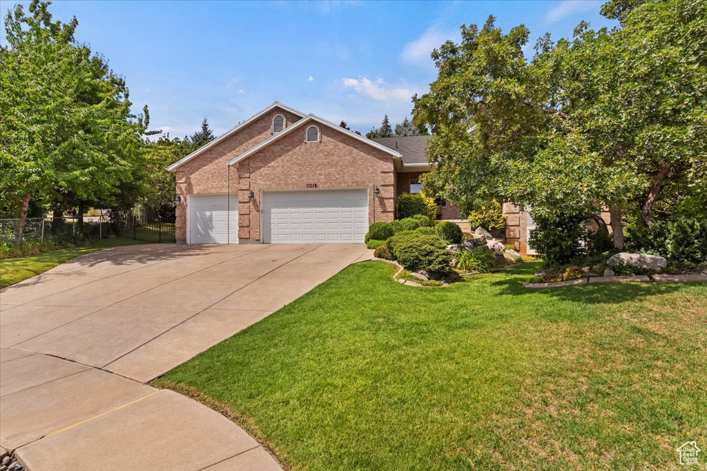 Photo 2 for MLS #2103311 at 5019 S Comanche Cir