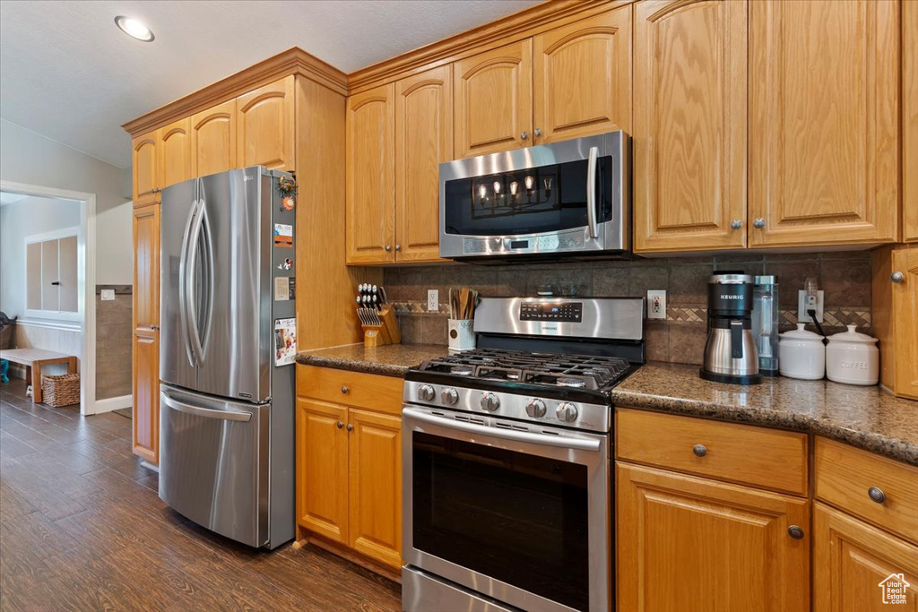 Photo 7 for MLS #2103311 at 5019 S Comanche Cir