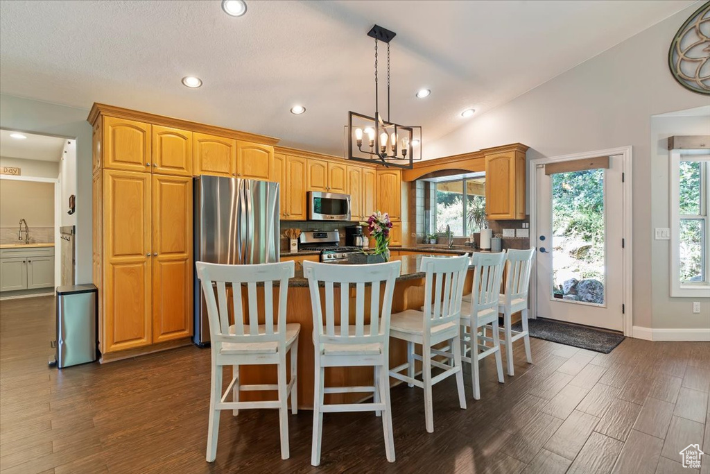 Photo 6 for MLS #2103311 at 5019 S Comanche Cir