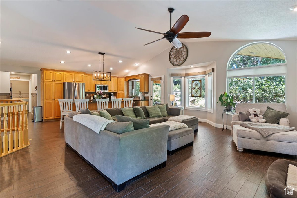 Photo 12 for MLS #2103311 at 5019 S Comanche Cir