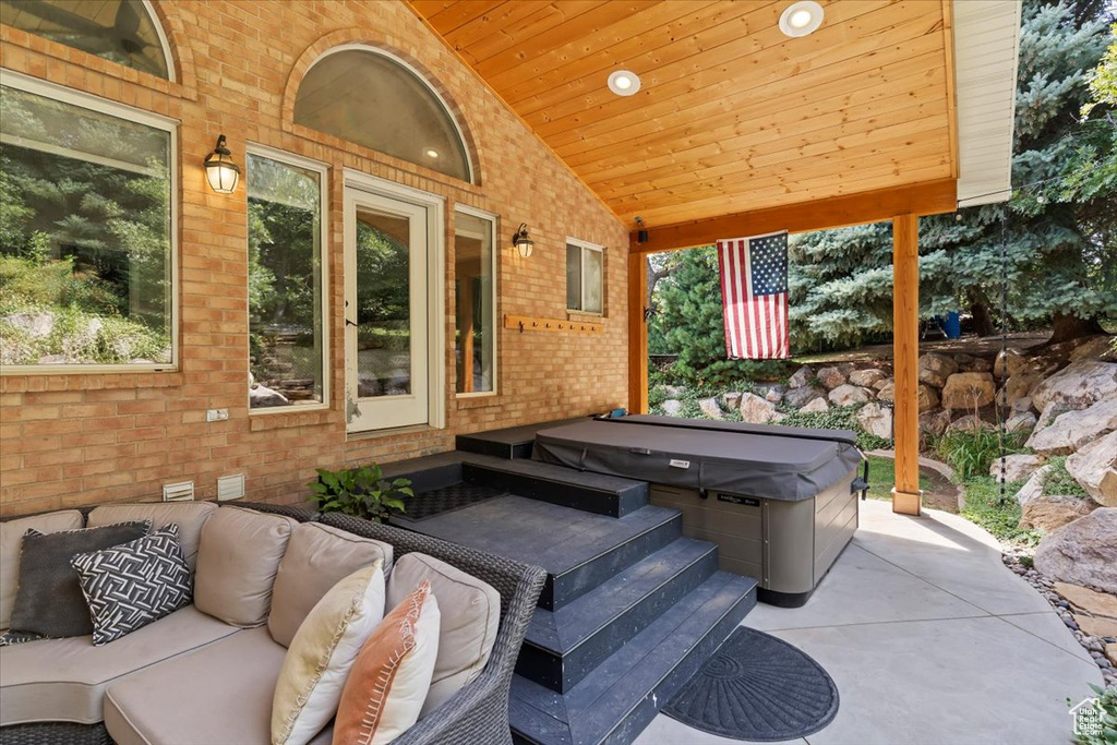 Photo 37 for MLS #2103311 at 5019 S Comanche Cir