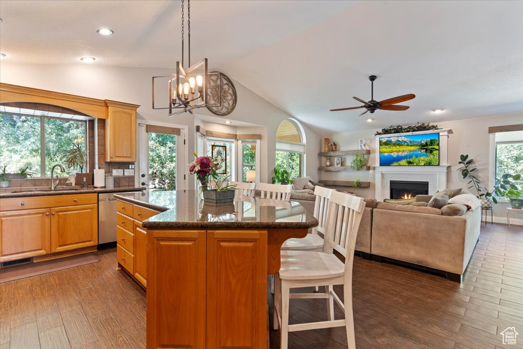 Photo 10 for MLS #2103311 at 5019 S Comanche Cir