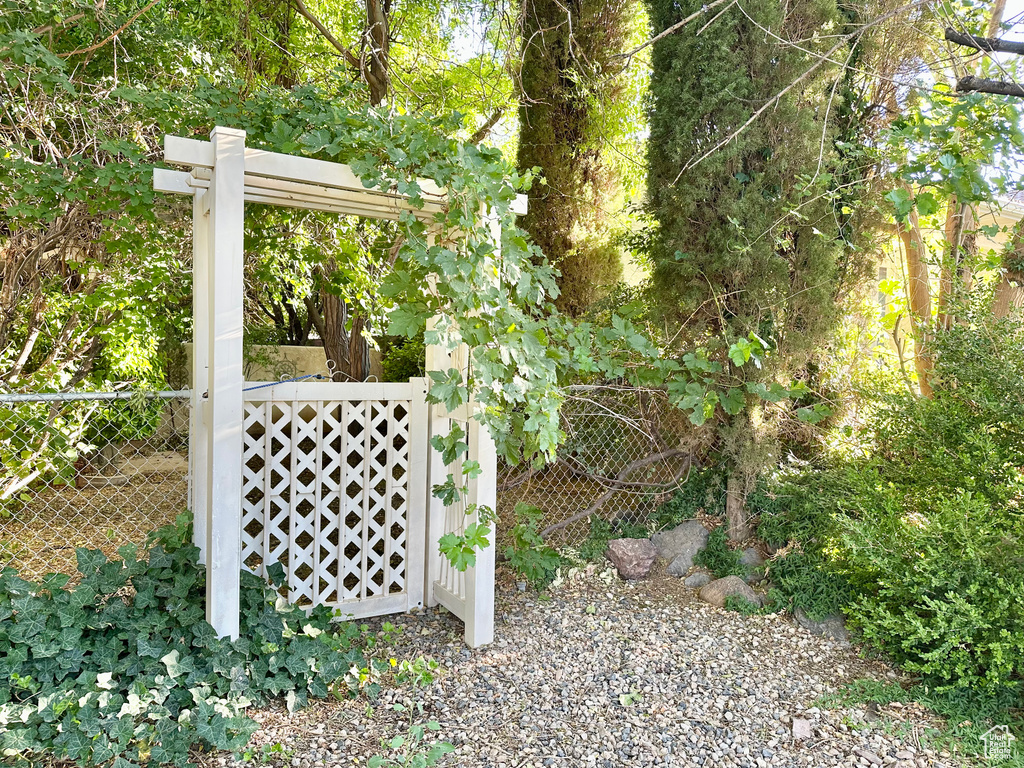 Photo 4 for MLS #2103316 at 74 S 2170 West