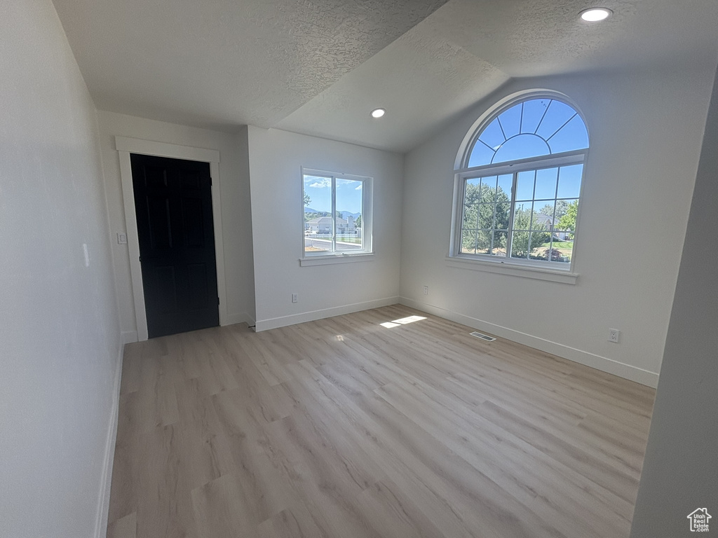 Photo 17 for MLS #2103318 at 353 W Redberry Rd