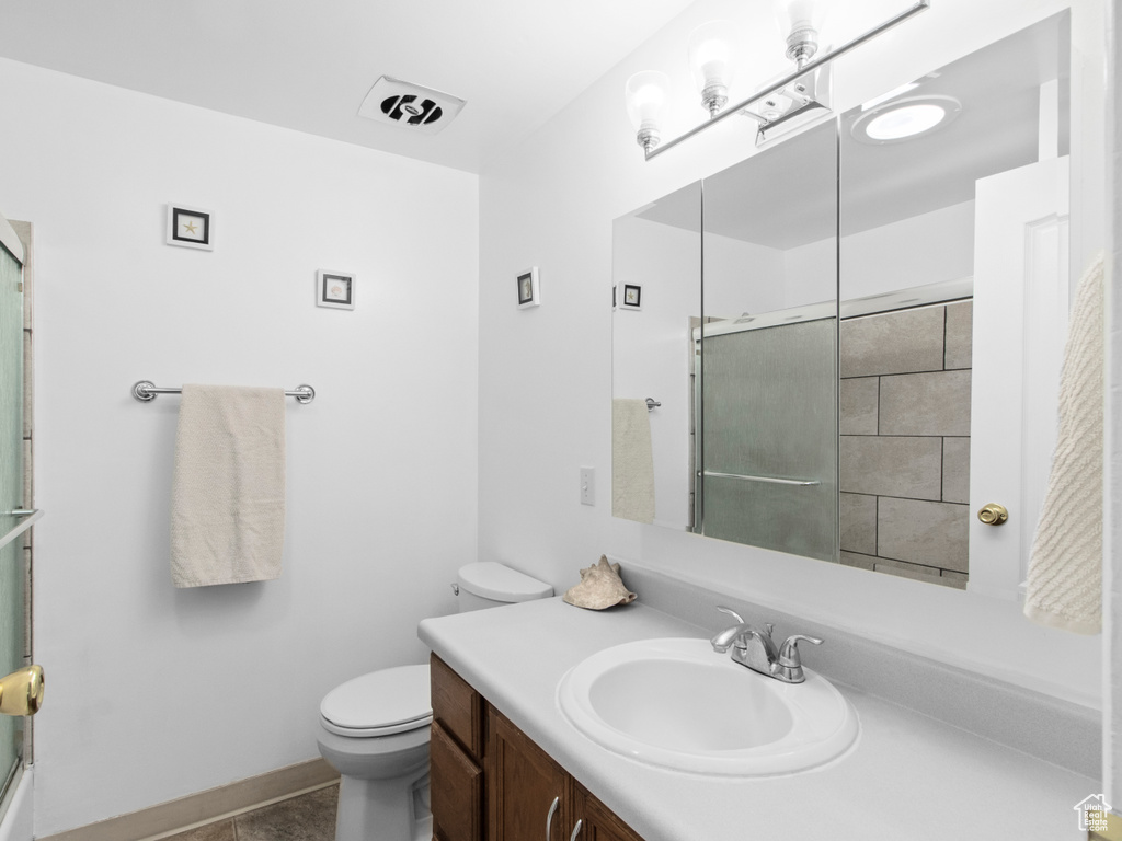 Photo 12 for MLS #2103323 at 4545 S Thornwood Ave
