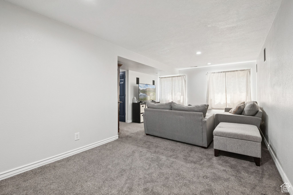 1043 N 2025 W Layton, UT 84041