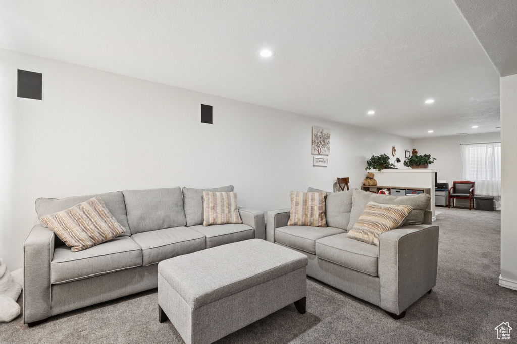 1043 N 2025 W Layton, UT 84041