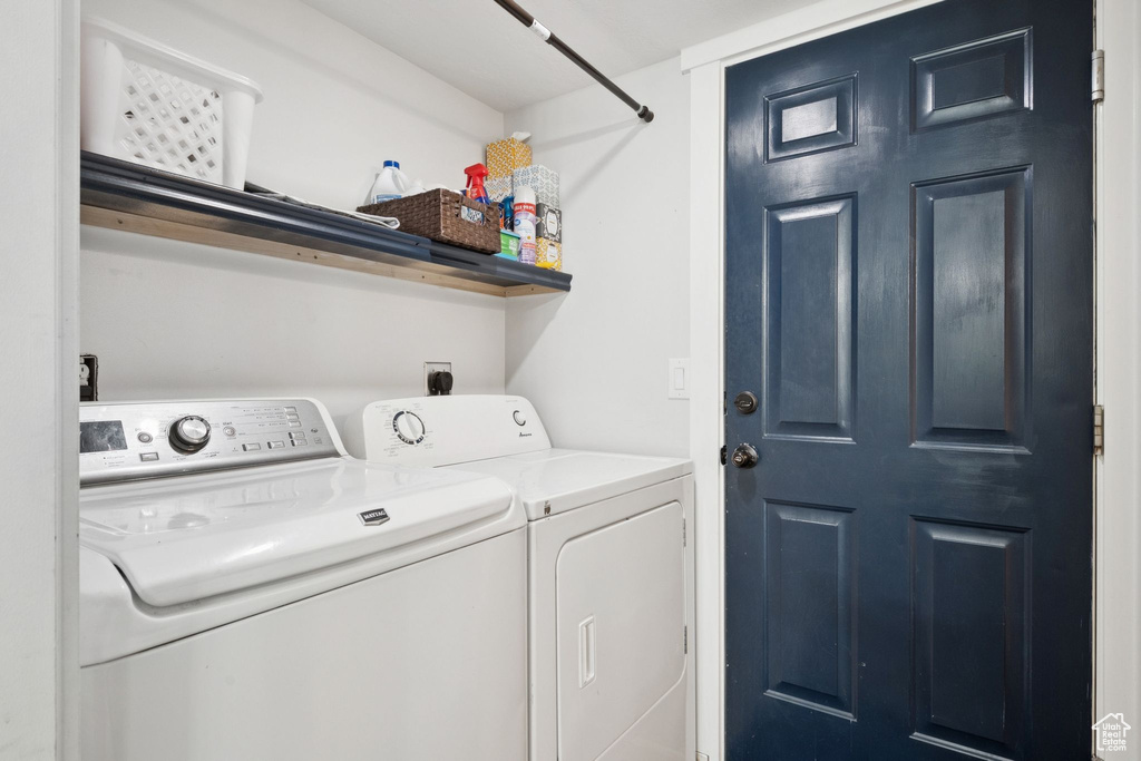 1043 N 2025 W Layton, UT 84041