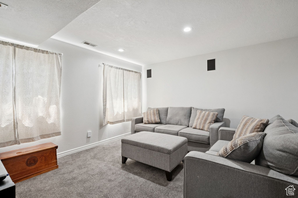 1043 N 2025 W Layton, UT 84041
