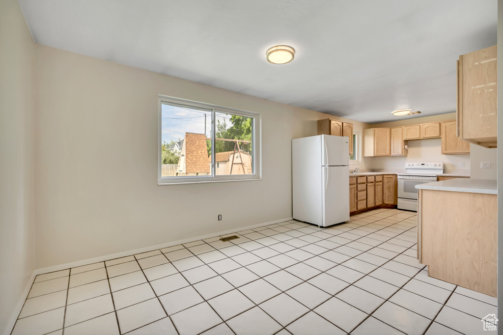 Photo 6 for MLS #2103341 at 841 E Newbold Cir