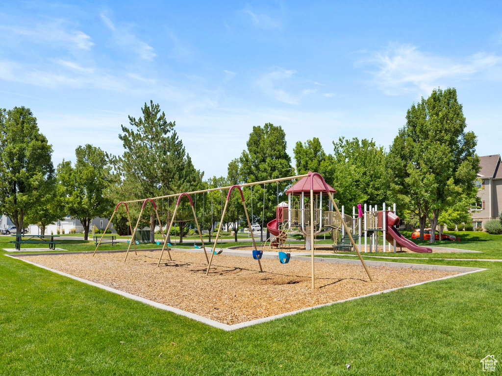 Photo 18 for MLS #2103343 at 3365 E Ridge Loop #K4