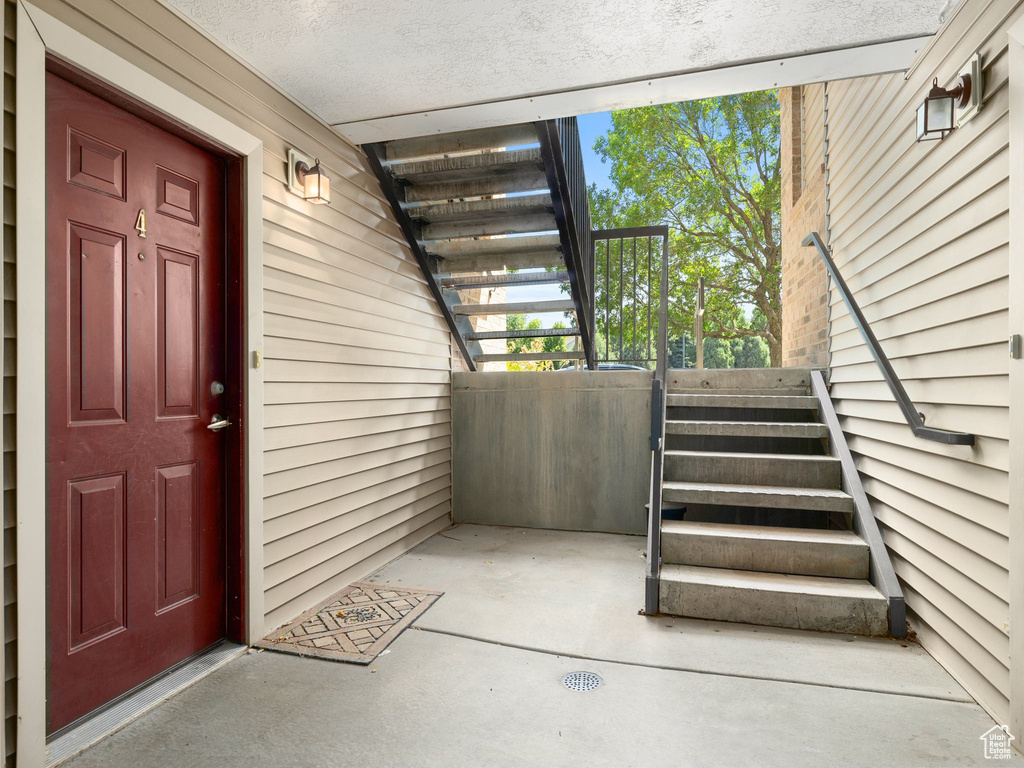 Photo 2 for MLS #2103343 at 3365 E Ridge Loop #K4