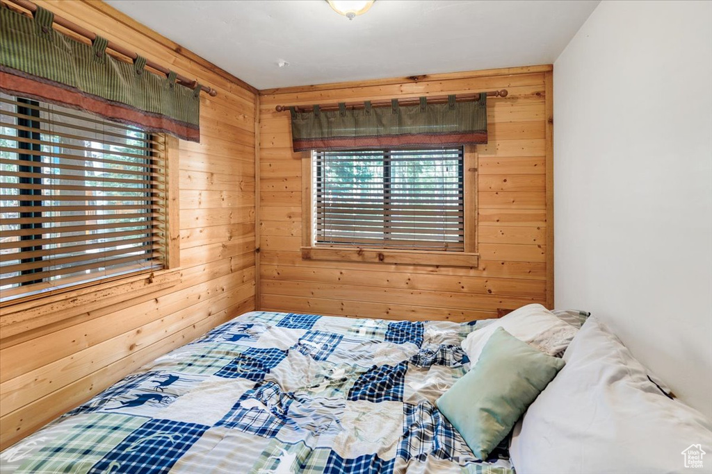 Photo 15 for MLS #2103347 at 4443 Buck Way
