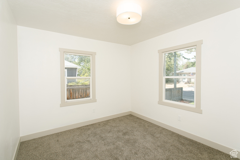 1422 E 3010 S Millcreek, UT 84106