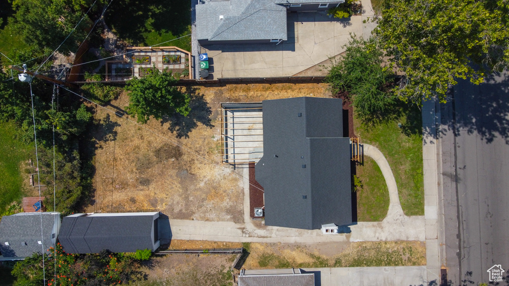 1422 E 3010 S Millcreek, UT 84106