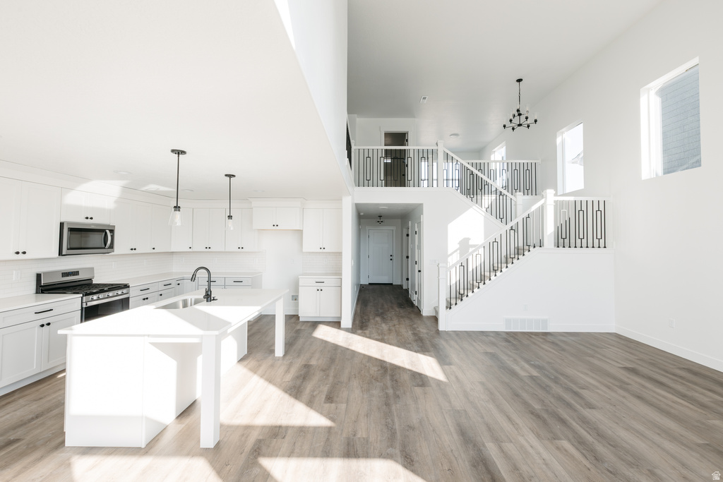 1457 W BOSEMAN WAY #612 Saratoga Springs, UT 84045