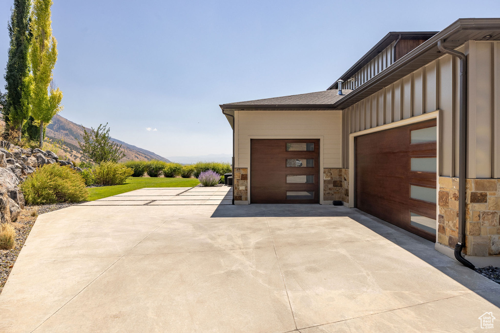 Photo 63 for MLS #2103383 at 2835 Naomi Cir